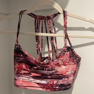 Lululemon sports bra